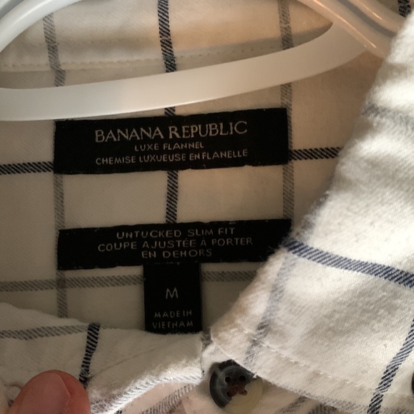 Banana republic long sleeve untucked shirt - Picture 2 of 3